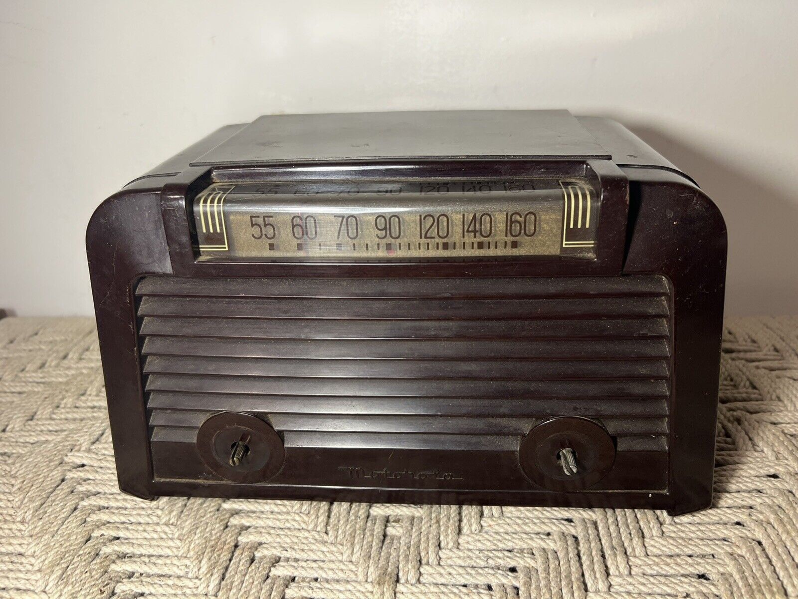 🍊Vintage 1947 Motorola Bakelite Pyramid Tube Radio | Model 57X11 WORKS
