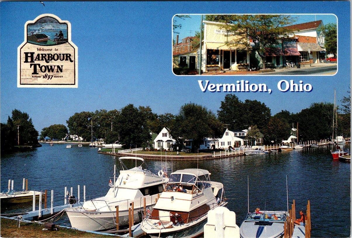 Vermilion, OH Ohio HARBOUR TOWN Waterfront Homes~Boats~Street Scene 4X6 Postcard