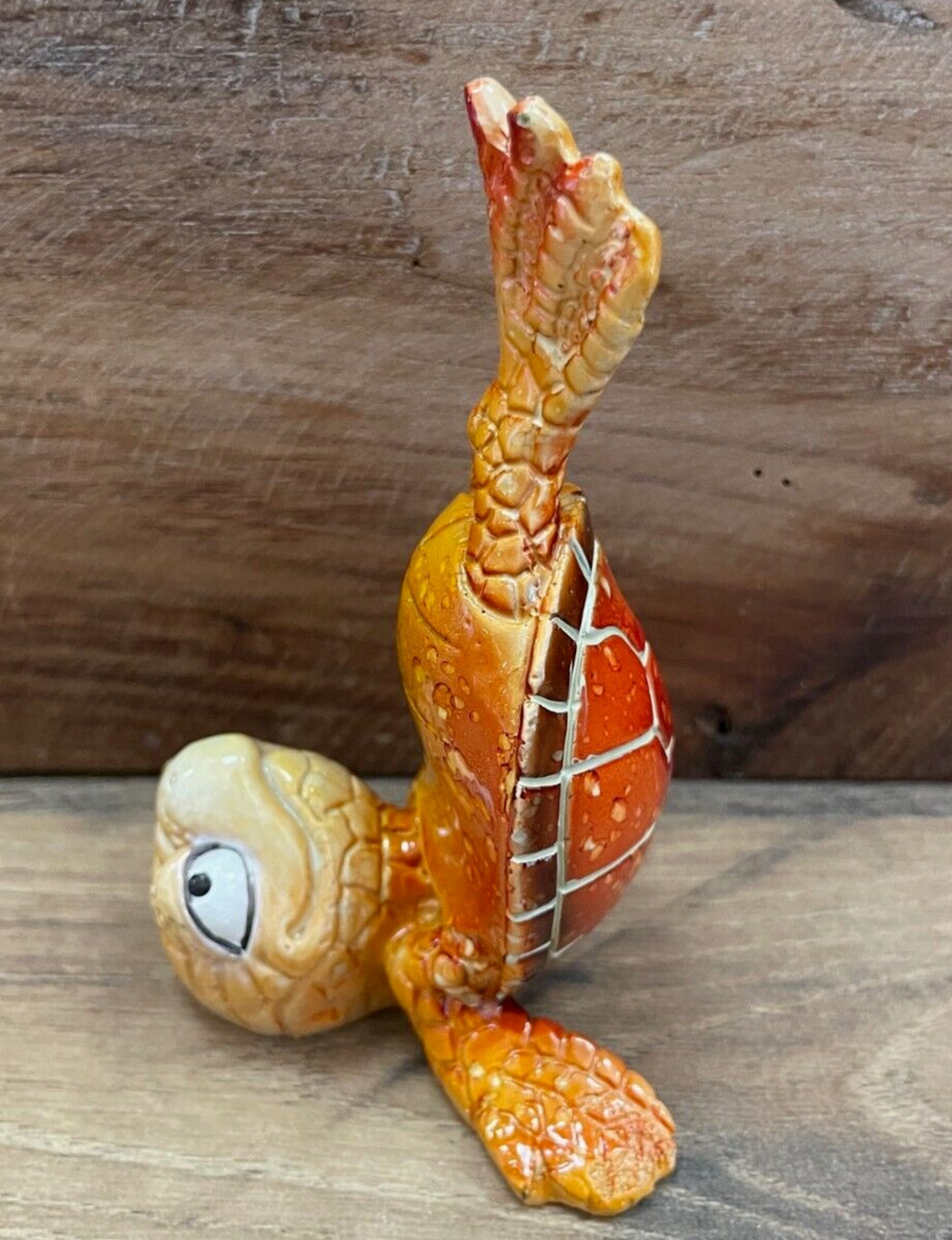 Turtle resin yoga red figurine 4.5\