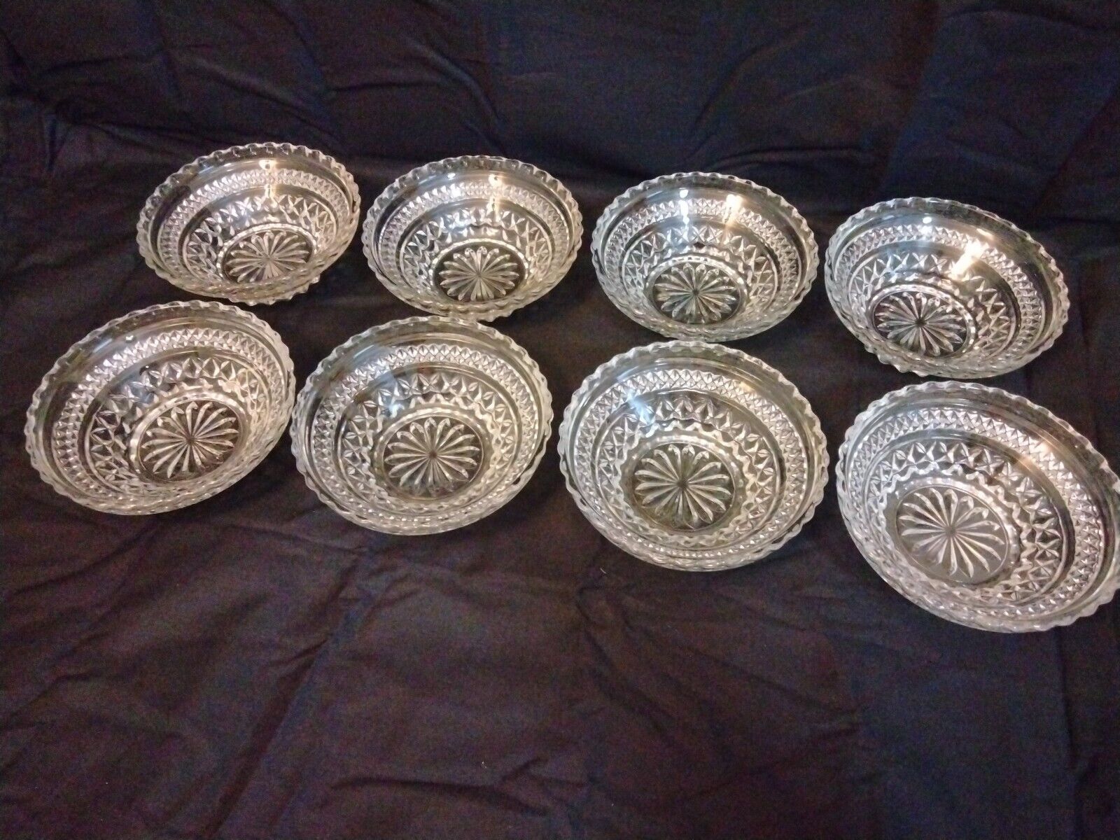 SET OF 8 ANCHOR HOCKING WEXFORD CLEAR SCALLOPED DESSERT BOWLS 5 1/2\