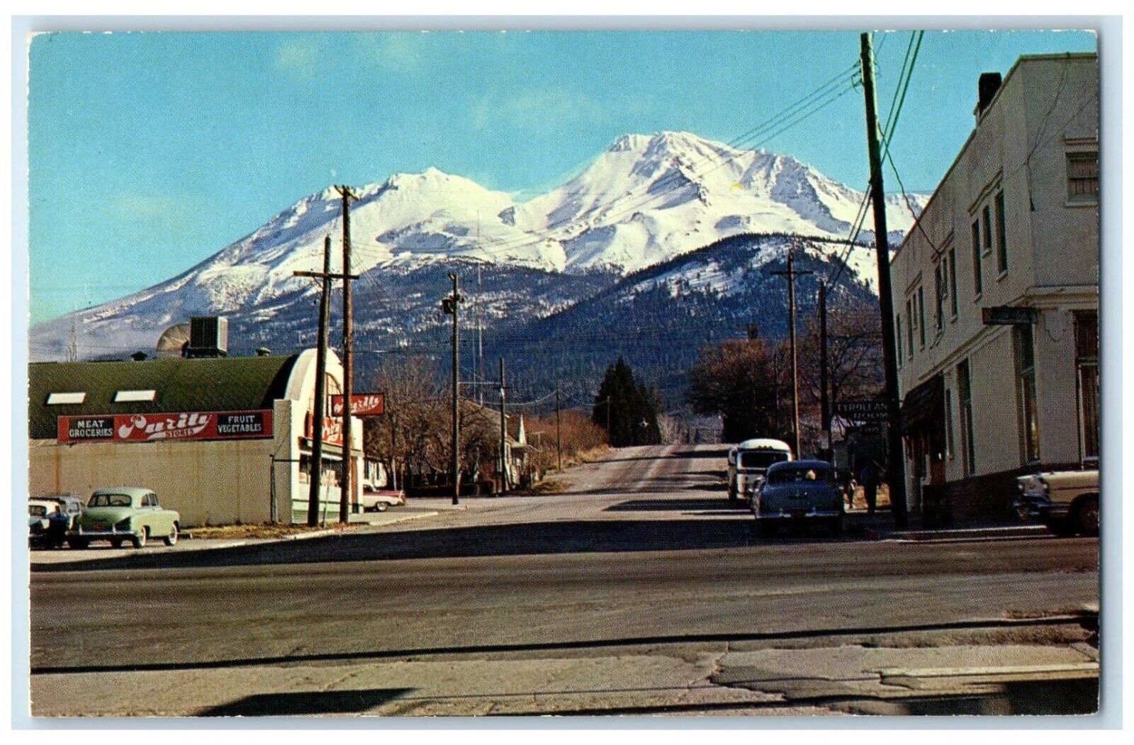 c1960 Exterior Building Mountain Street Road Mt. Shasta California CA Postcard