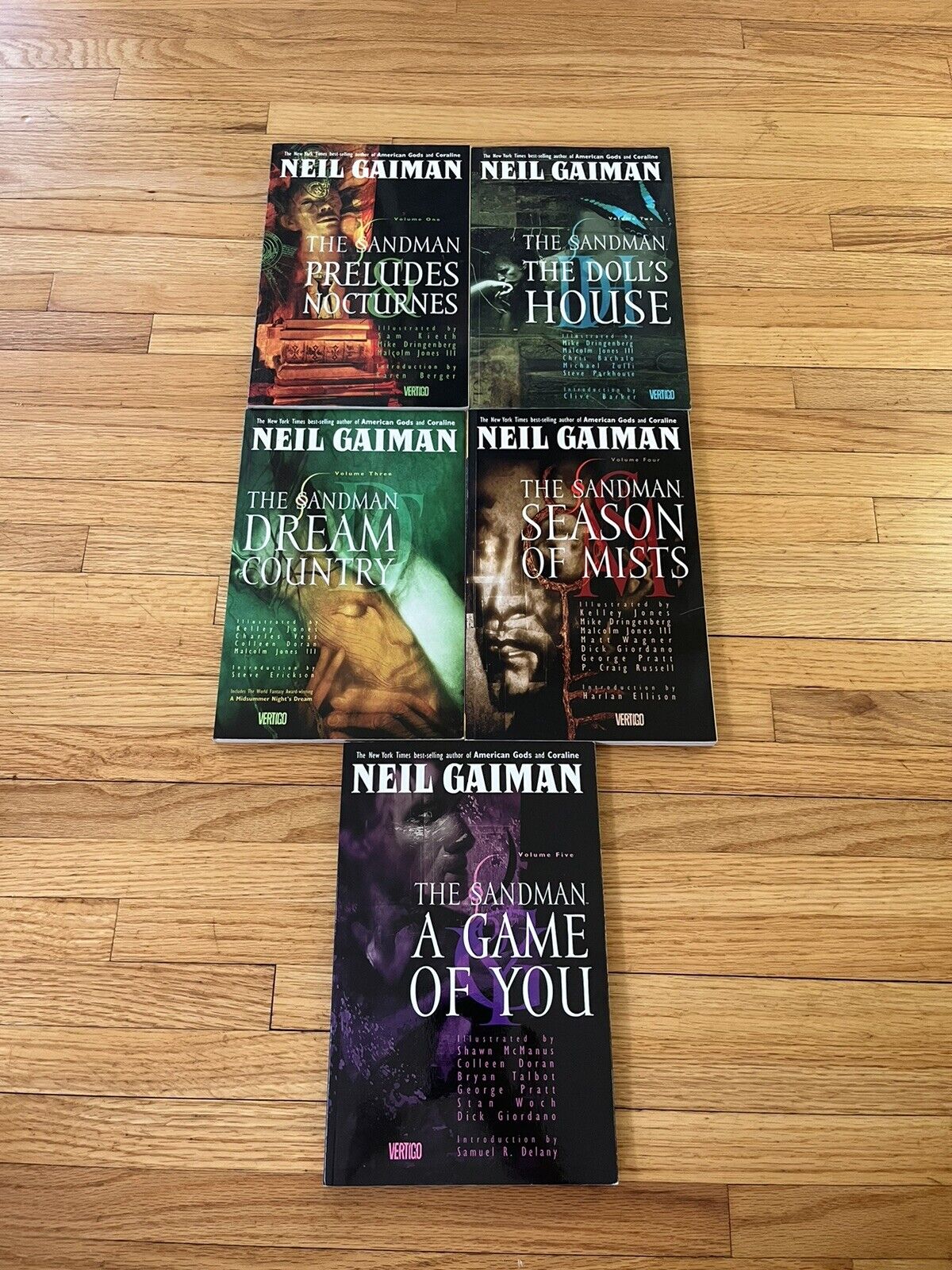 The Sandman Volumes 1 - 5 by Neil Gaiman Vertigo Graphic Novels Paperback