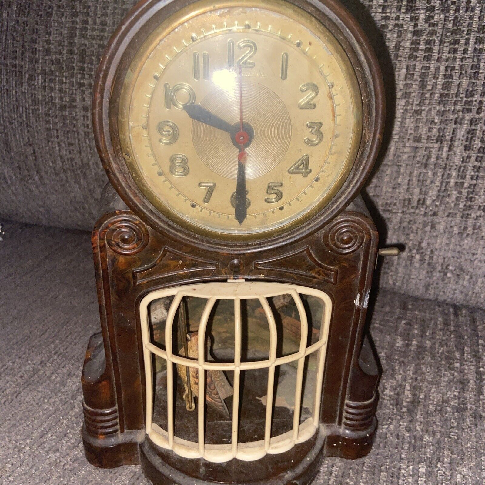 Vintage Mastercrafters Bird In A Cage Animated Novelty Clock