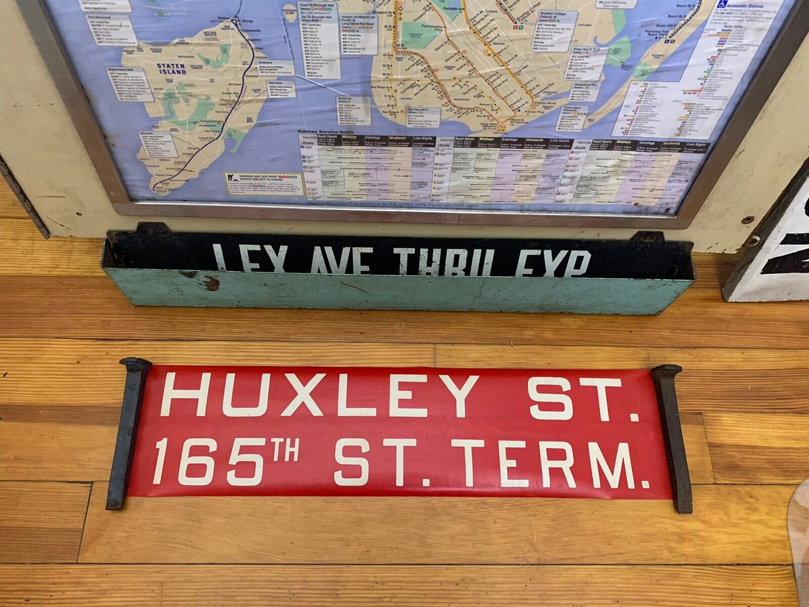 QUEENS TRANSIT 1952 NY NYC BUS ROLL SIGN HUXLEY STREET 165th ST TERMINAL MERRICK