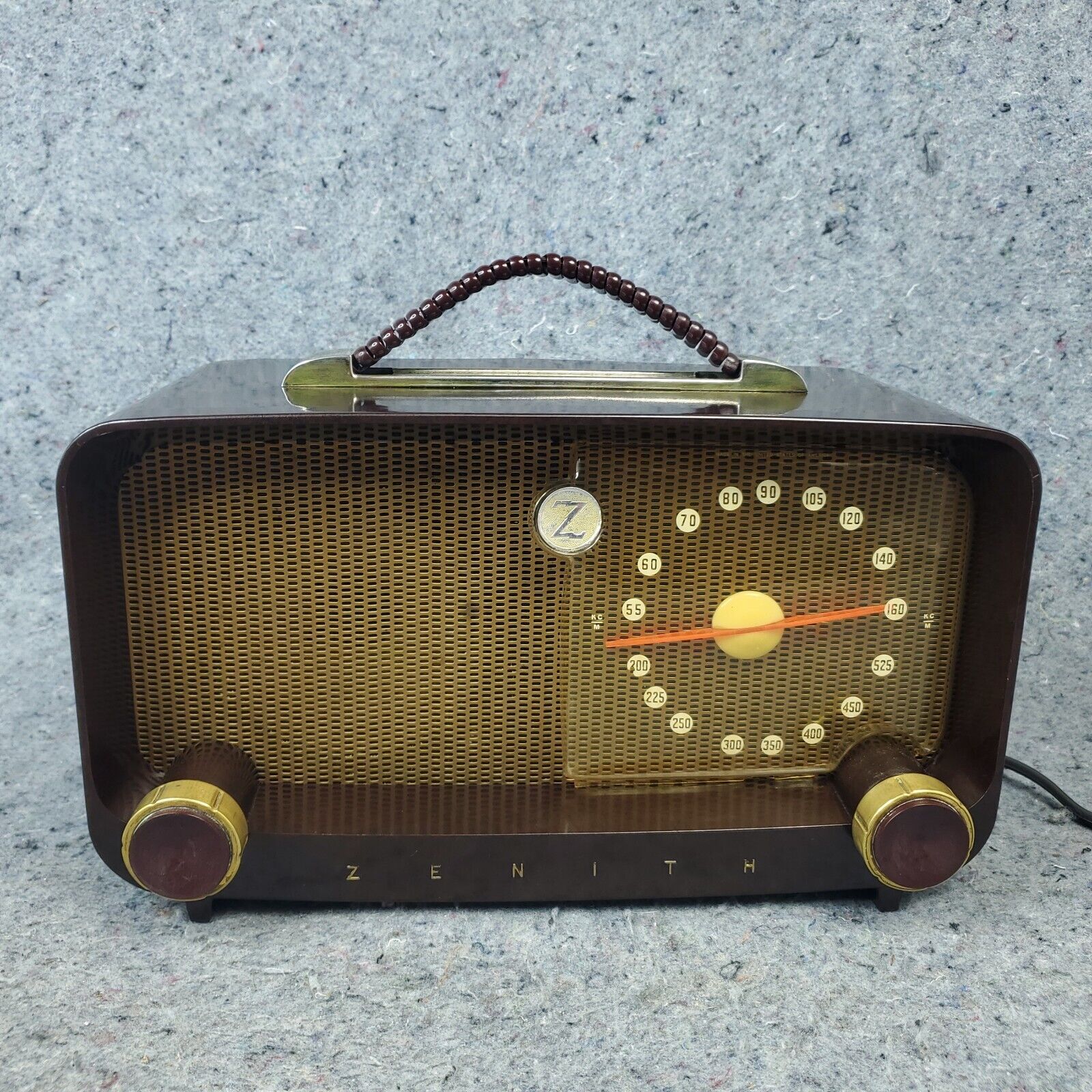 Zenith Tube Radio Model 5D811 Brown Bakelite AM Portable Vintage MCM Works