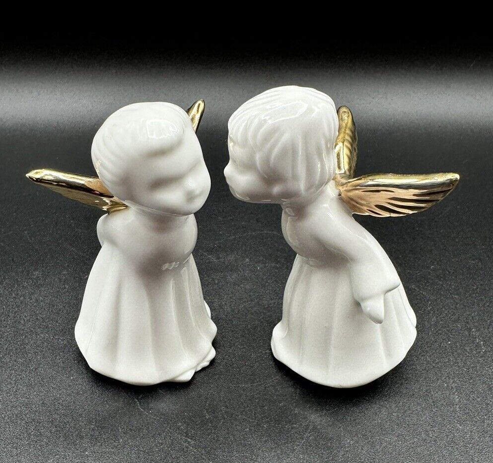 Vintage Giftco Pair Porcelain Kissing Angels White Gold Wings Figurines