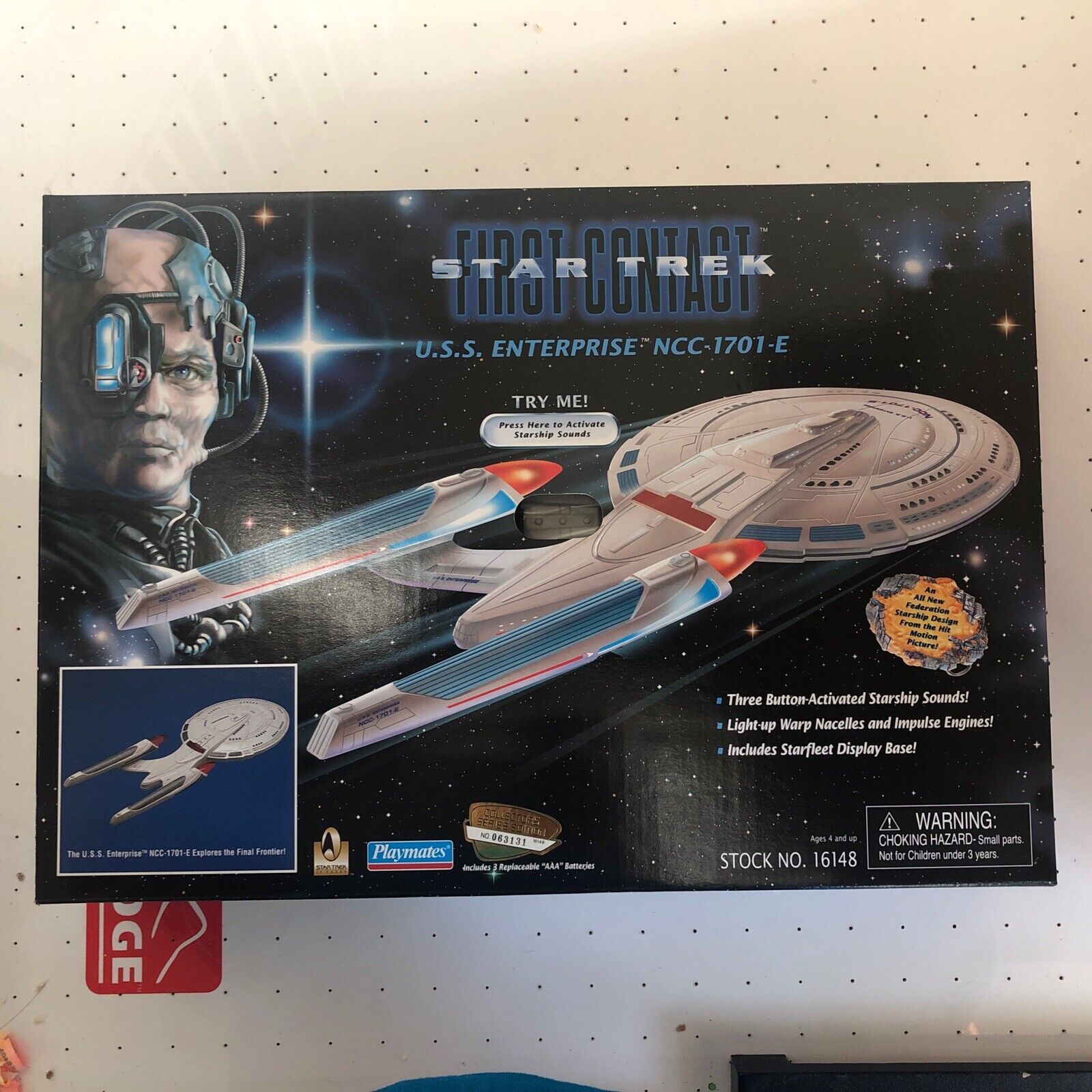 1996 STAR TREK Playmates First Contact Enterprise 1701-E ship - Lights & Sound