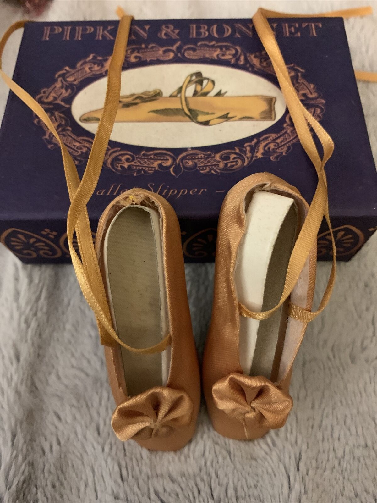 Pipkin & Bonnet Ballet Slippers 1830 in Box ￼