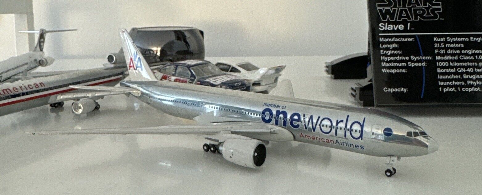 Gemini Jets 1:400 American Airlines Boeing 777-200 N791AN Chrome OneWorld Livery
