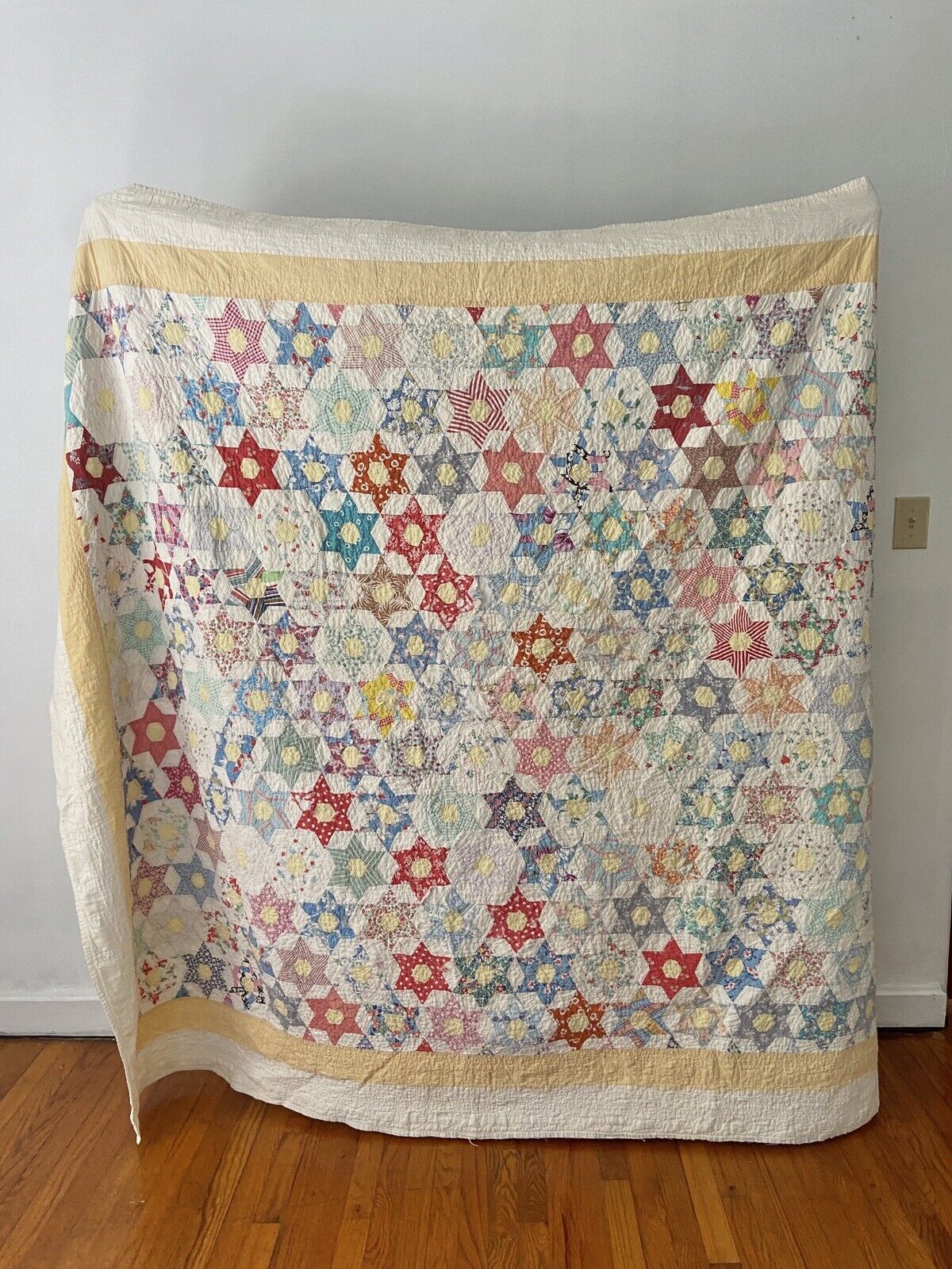 Vintage 1940s Star Quilt Pastel Feedsack Scalloped Cutter 75 in x 85 in