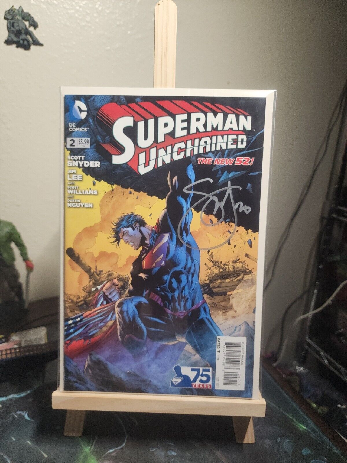 Superman Unchained  2 Signed By Scott Snyder 75 Anniversary And Superman Hat.