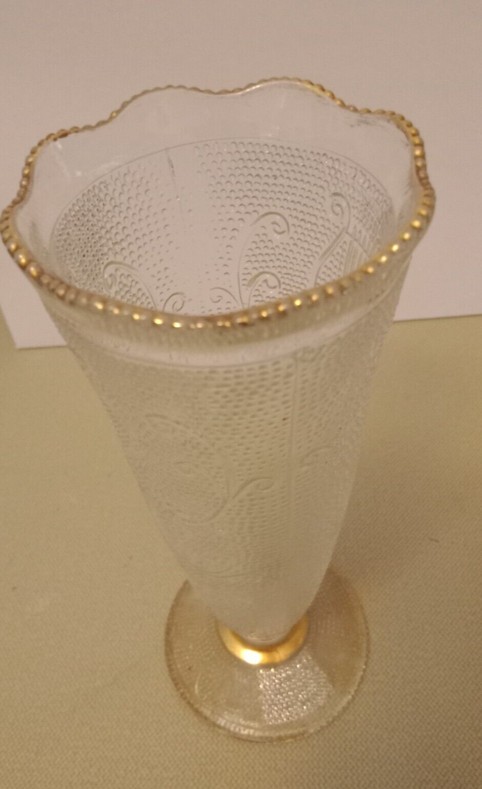 Jeannette Co. Depression glass vase harp pattern 7.5 inches