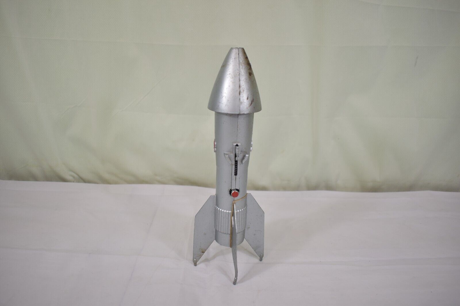 Vintage 1950s Astro Berzac Creation Metal Rocket Mechanical Coin Bank Works