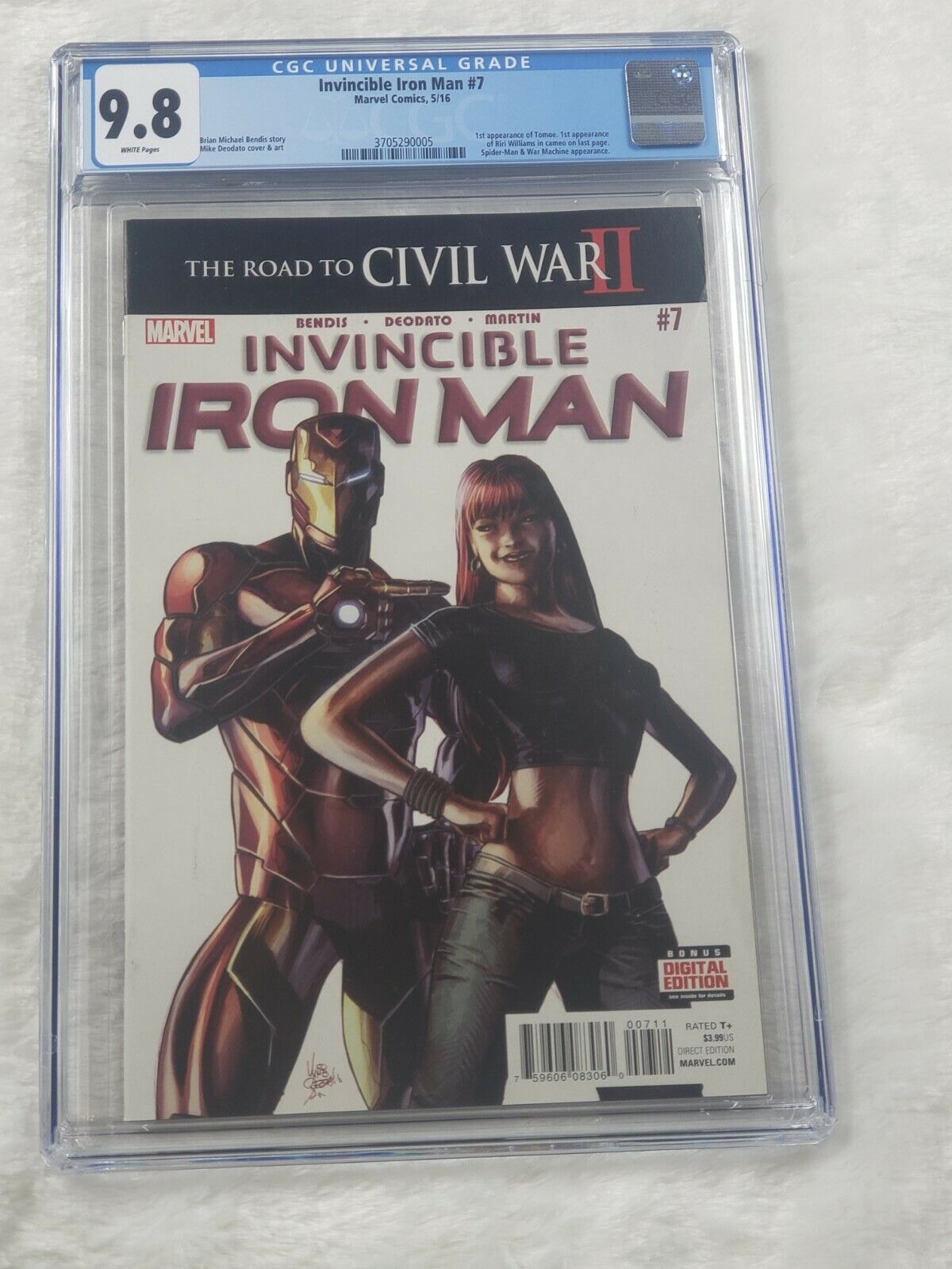 Marvel Comics Invincible Iron Man #7 (2015) CGC 9.8 White Pages. RIRI WILLIAMS 
