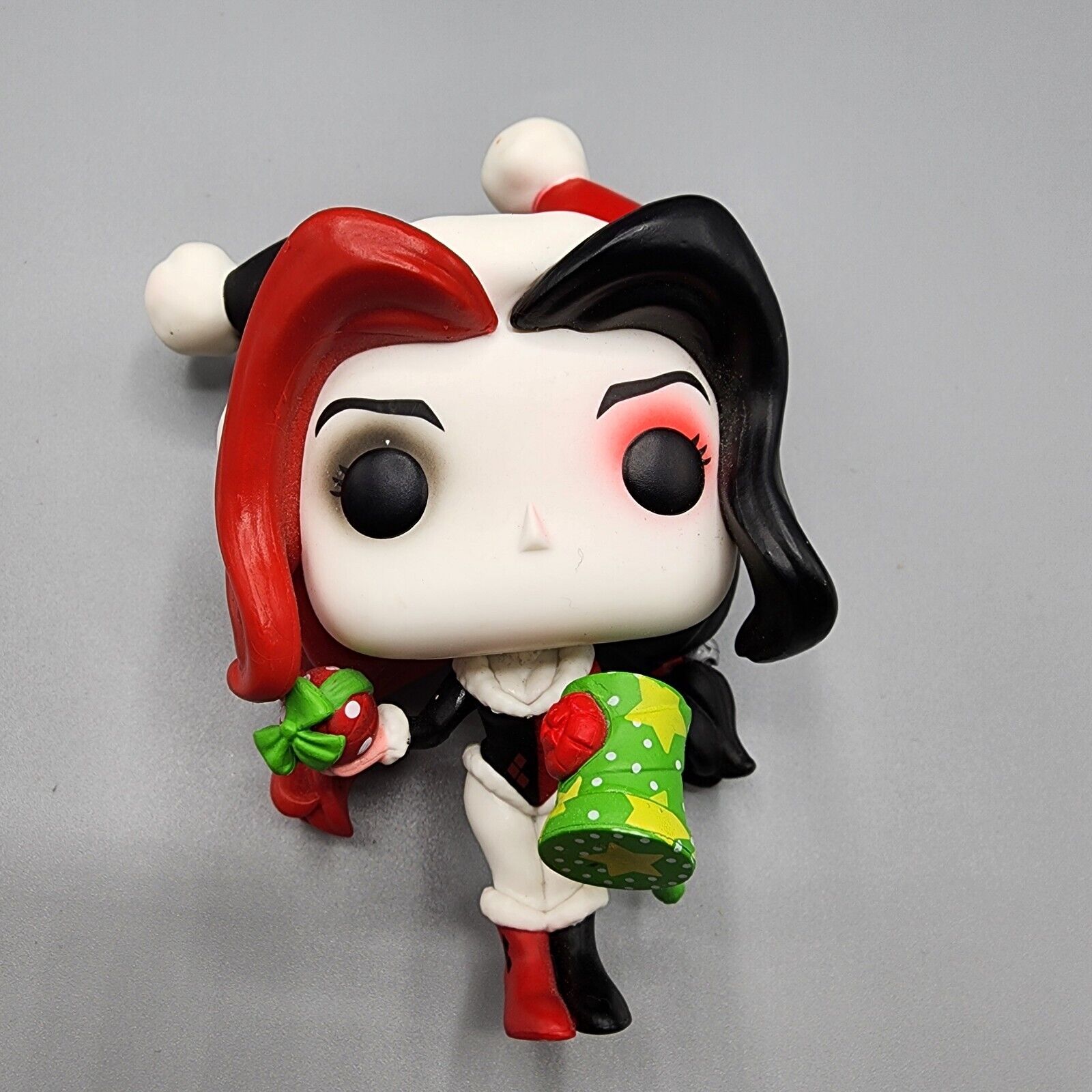 Funko POP Holiday Christmas Harley Quinn Hot Topic Exclusive Vinyl Figure #299