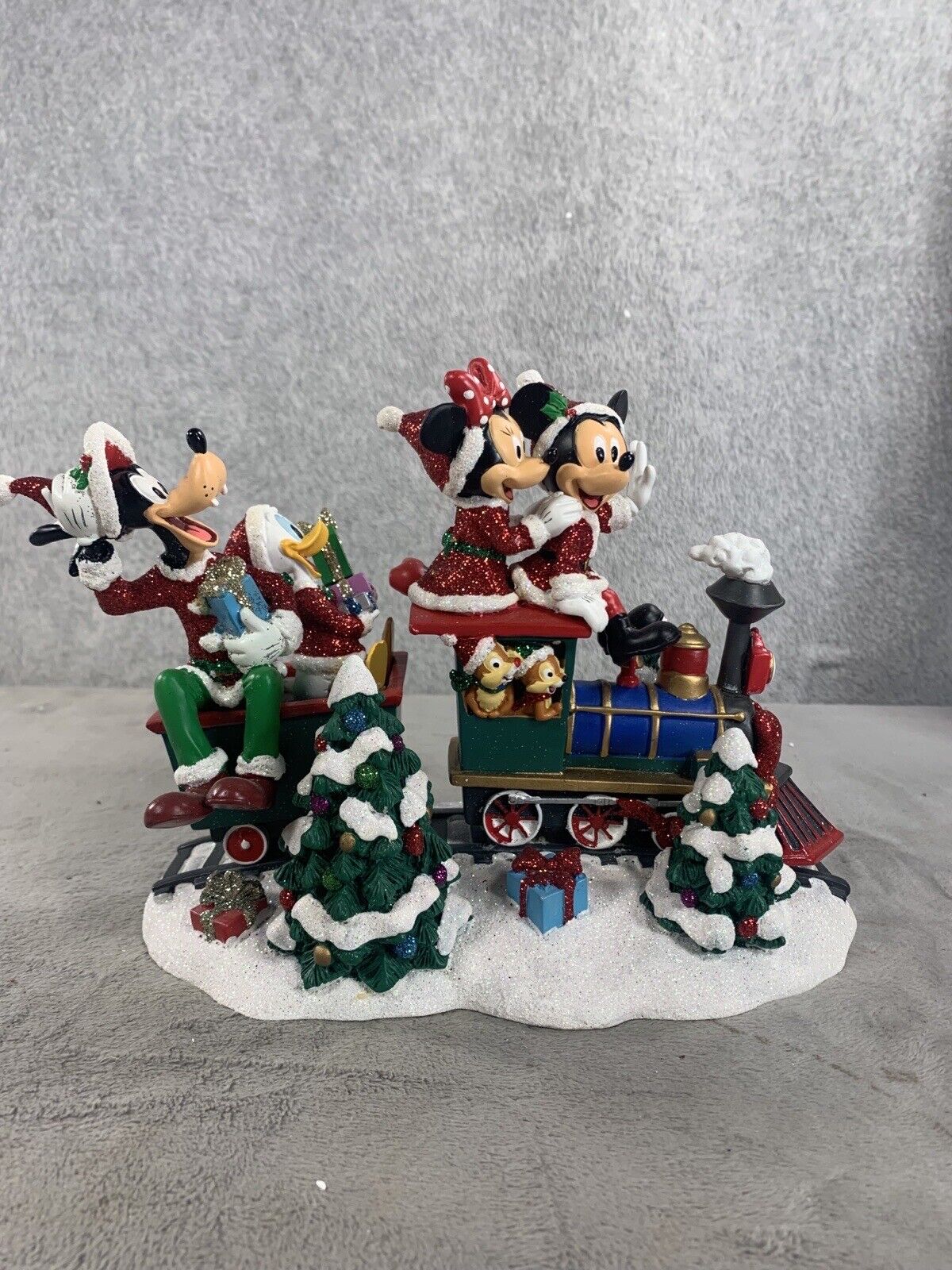 Disney Parks Santa Mickey Train 7” Mickey Minnie Goofy Chip And Dale