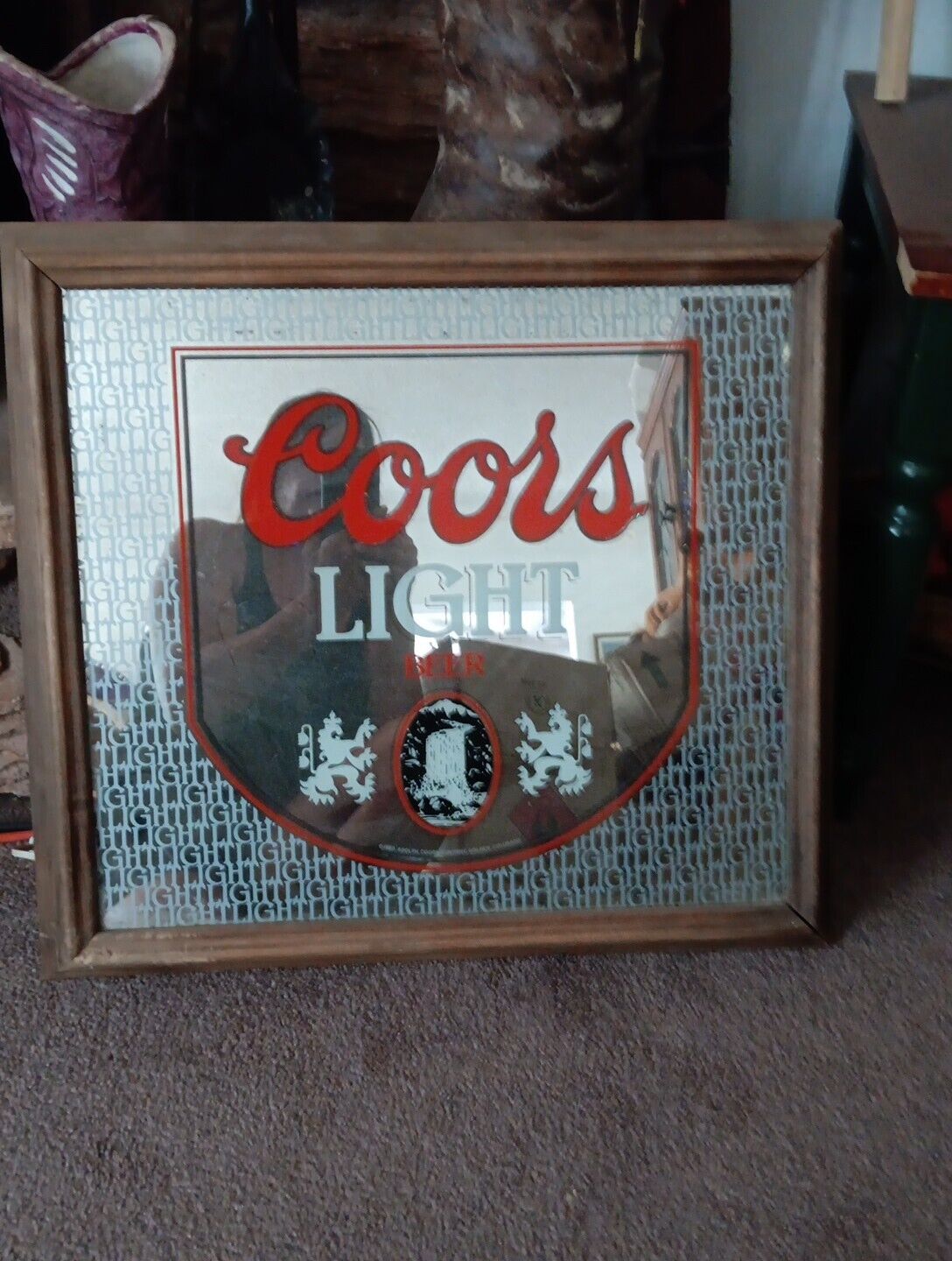 VINTAGE ADOLPH COORS CO. 1983 LIGHTED MIRROR WALL HANGING BEER SIGN