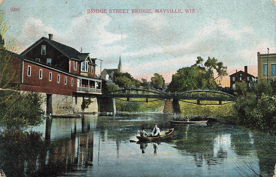 Bridge Street Bridge Lake Boats People 1908 Mayville WI VTG P115