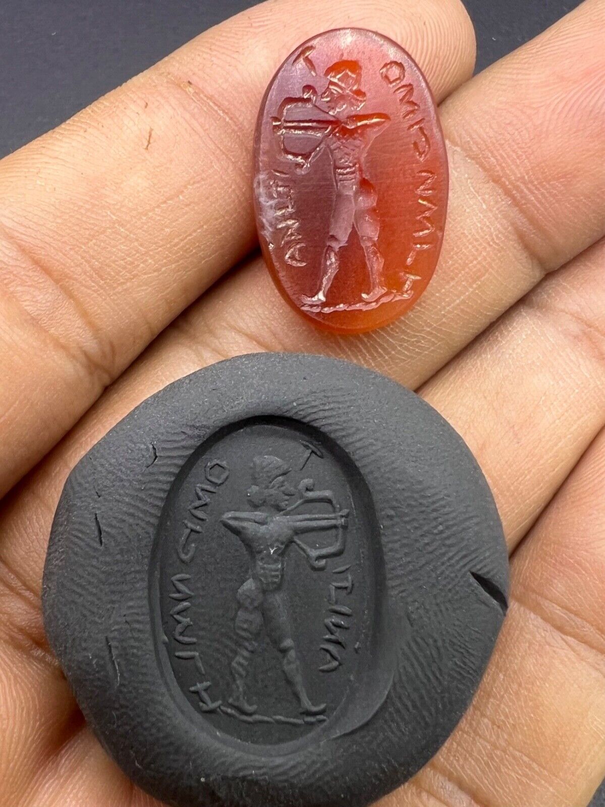 Beautiful Old Natural Carnlien Agate A Man On Hunt Position Stamped Seal