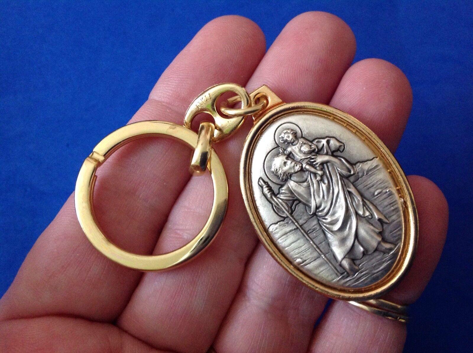 Rare ST CHRISTOPHER Saint Medal KEYCHAIN KEY RING Protection Italy Two Tone