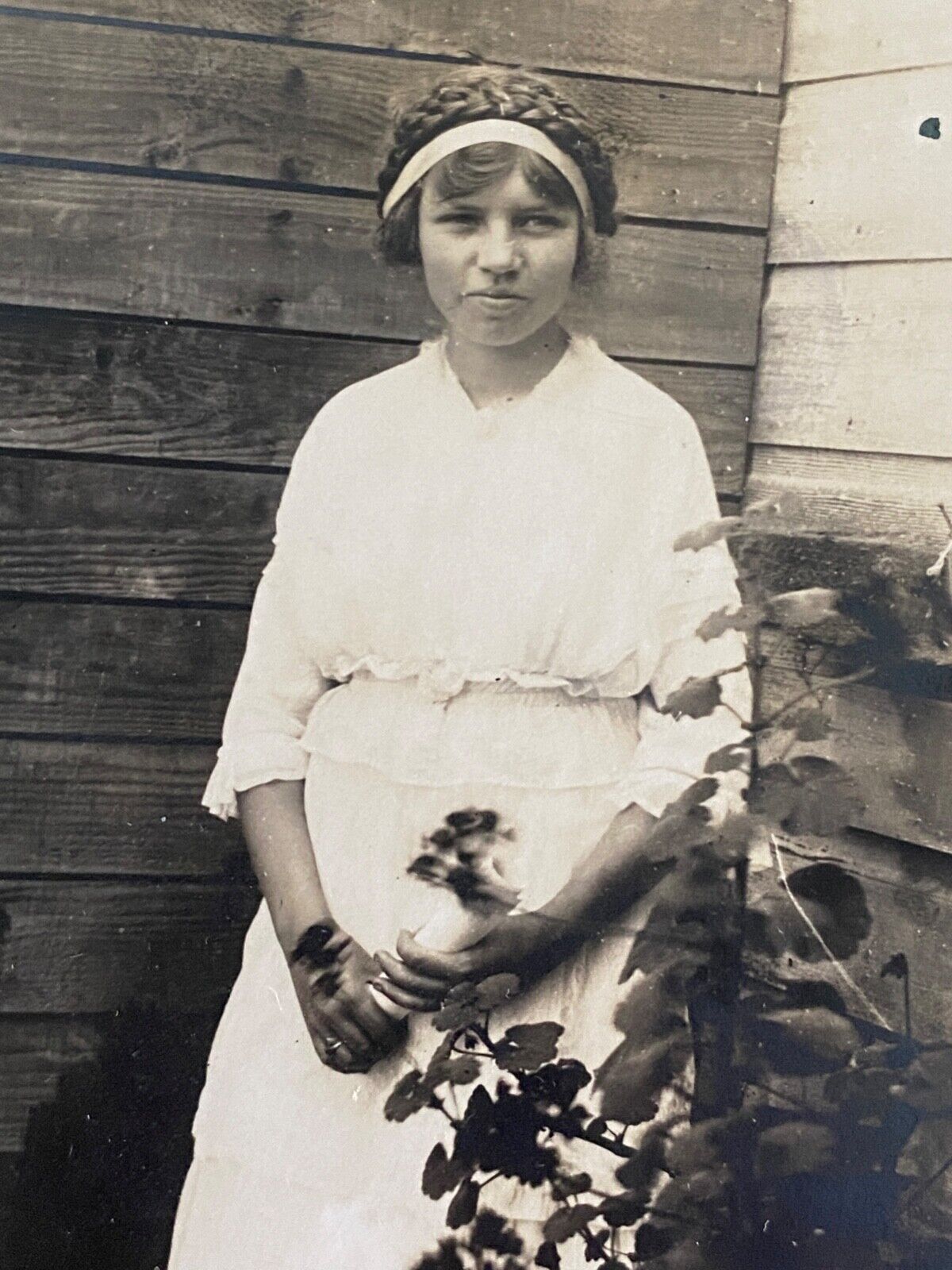 1910 RPPC - YOUNG PRETTY WOMAN antique real photograph postcard AMERICANA