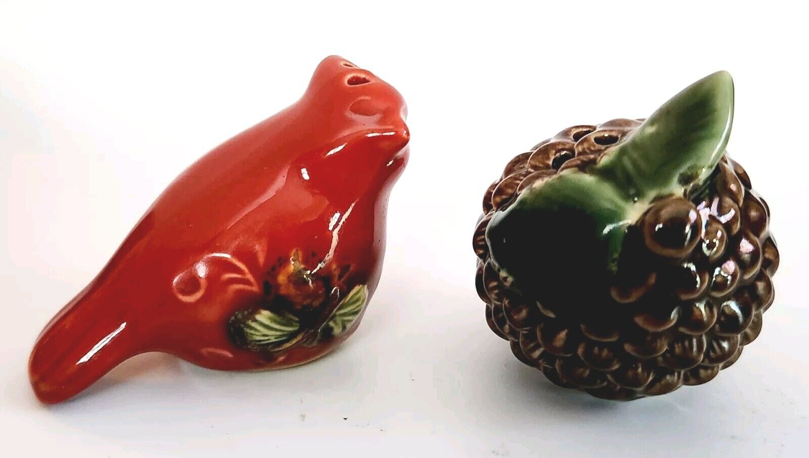 Vintage Ceramic Cardinal And Pinecone Miniature Salt And Pepper Shakers