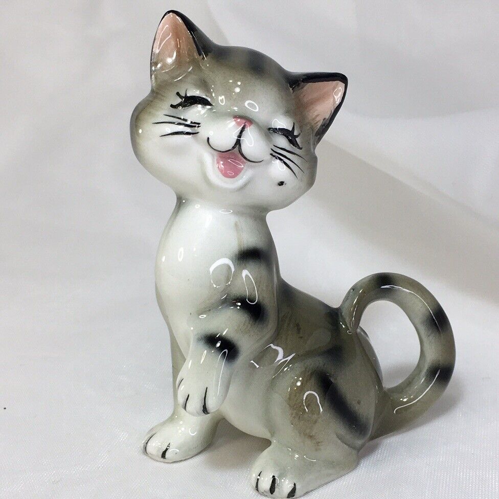 Kitten, Cat Figurine, Japan, Vintage Glazed Porcelain Grey Striped❤️