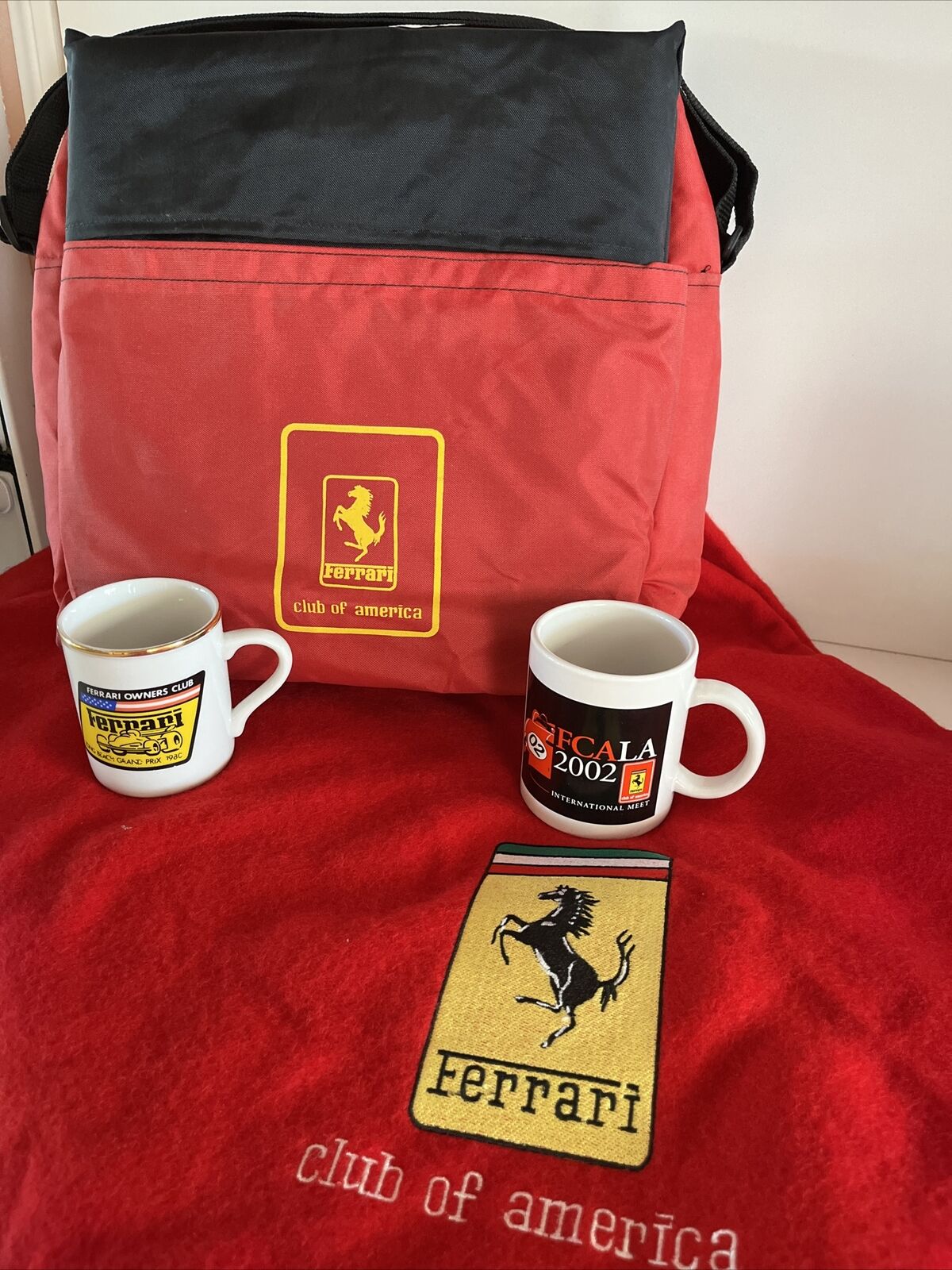 Ferrari Club Picnic Set Up- Ultimate Vintage Cooler Blanket Collectible Cups NEW
