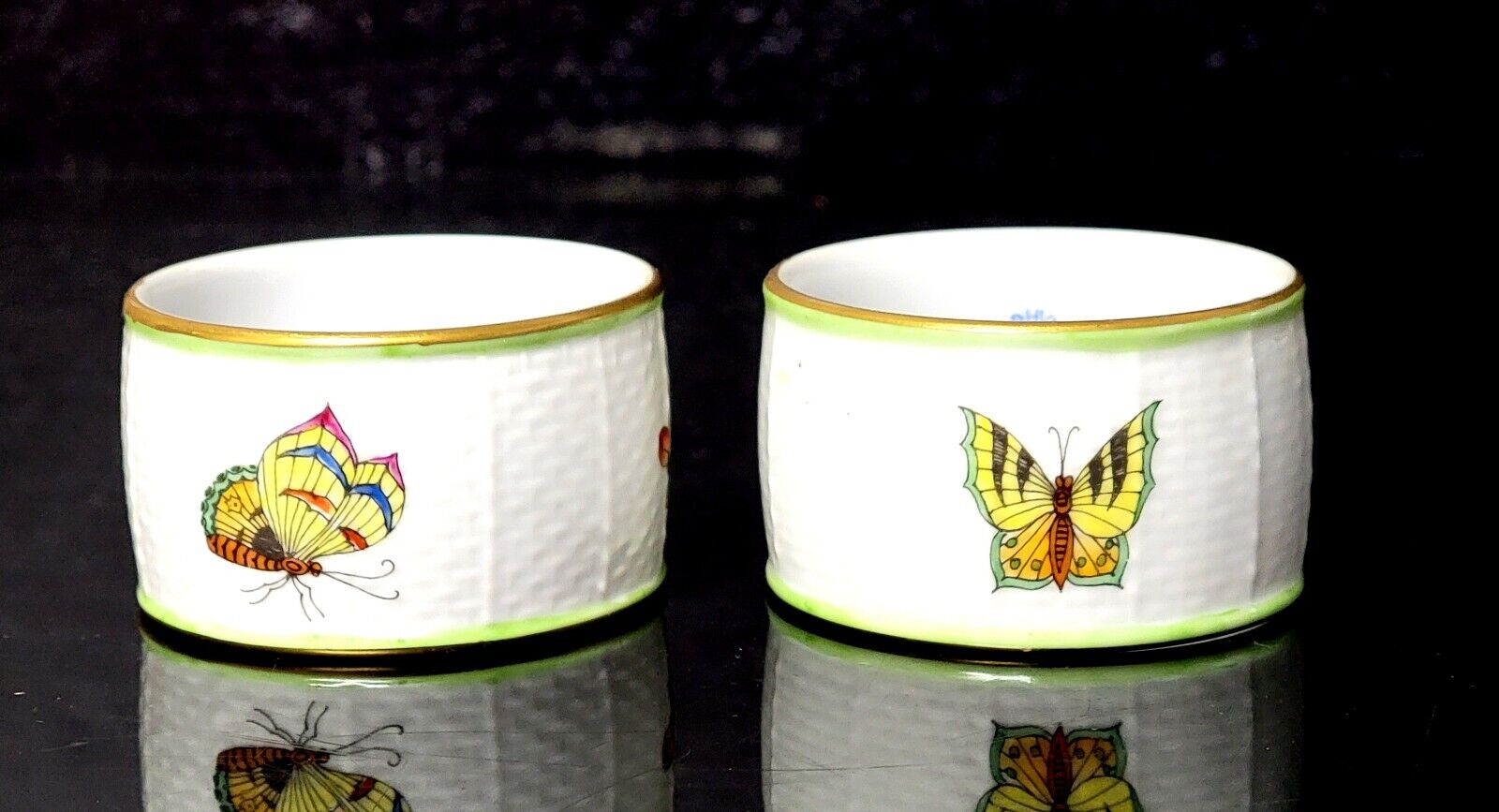 Set Of 2 Herend Queen Victoria Porcelain Green Napkin Ring No 270/VBO
