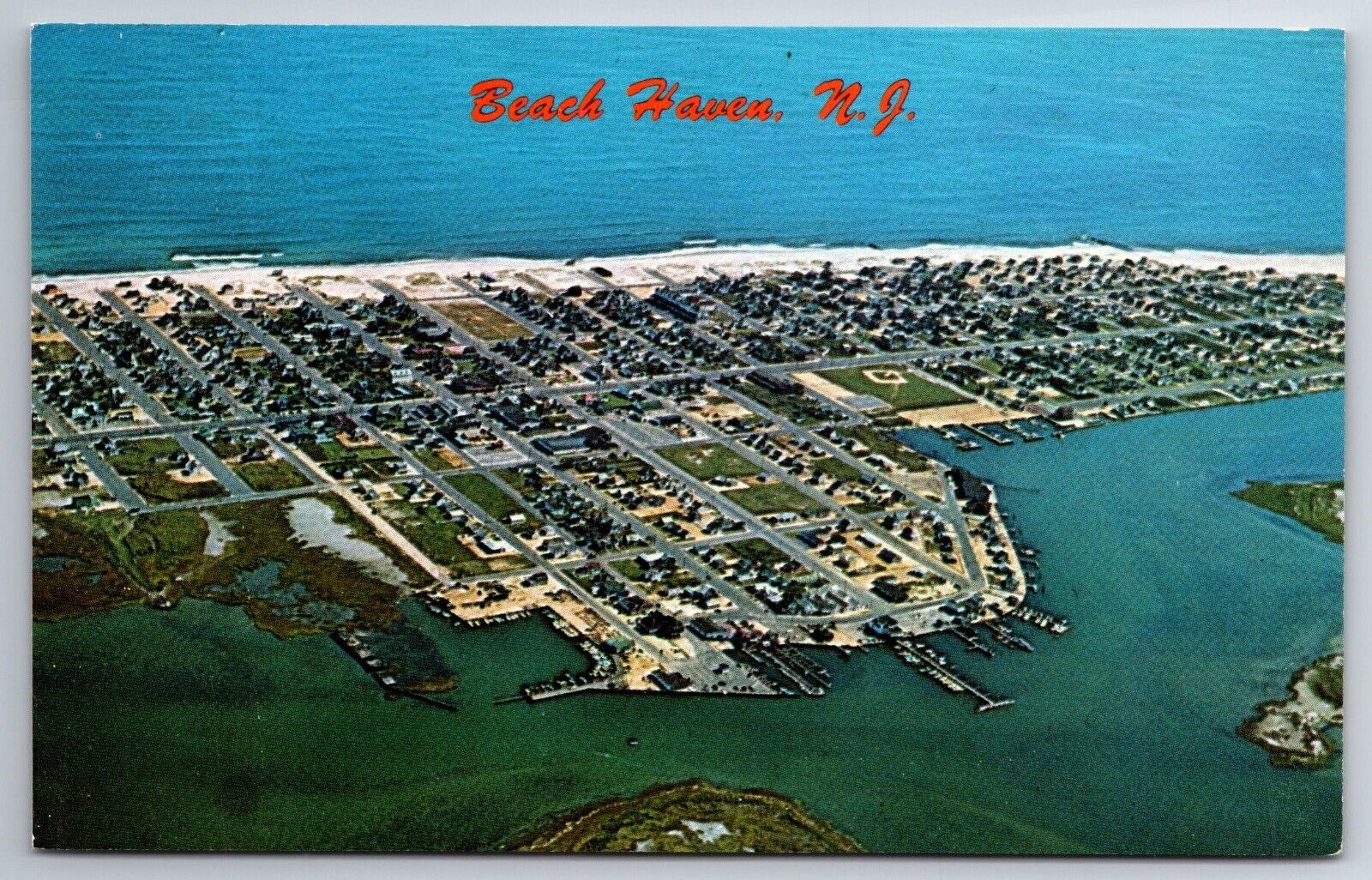 Beach Haven NJ - BIRDSEYE VIEW OF HOTEL & COTTAGES - Postcard Unposted