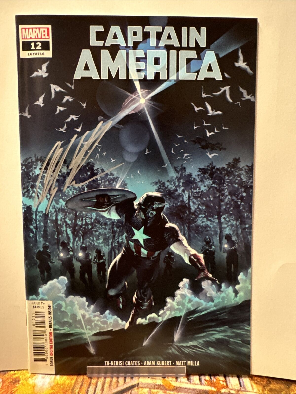 Captain America #12 Signed By Alex Ross Near Mint 