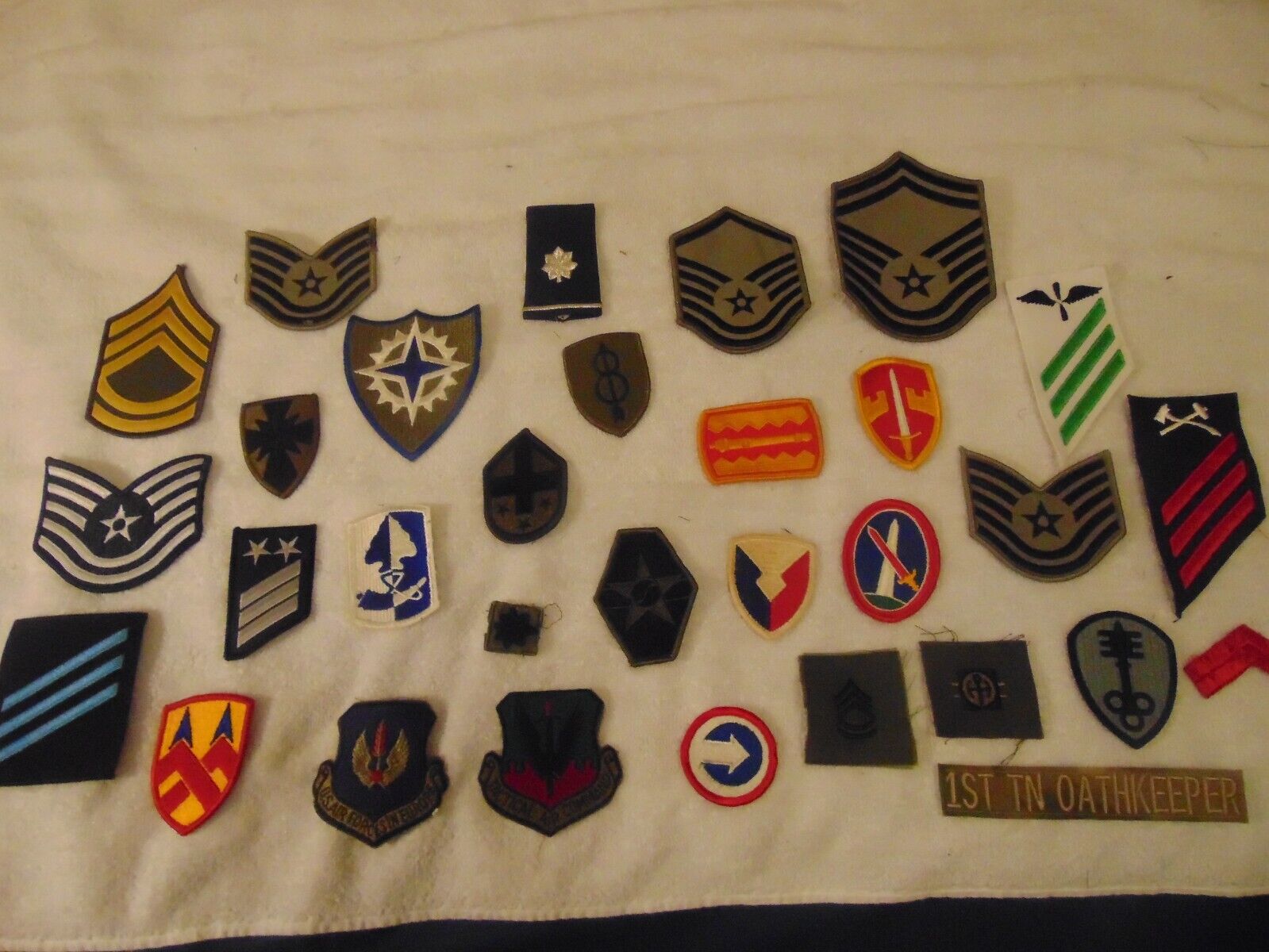 LOT OF31 VINTAGE OR RARE MILITARY PATCHES; LOT # 12 A