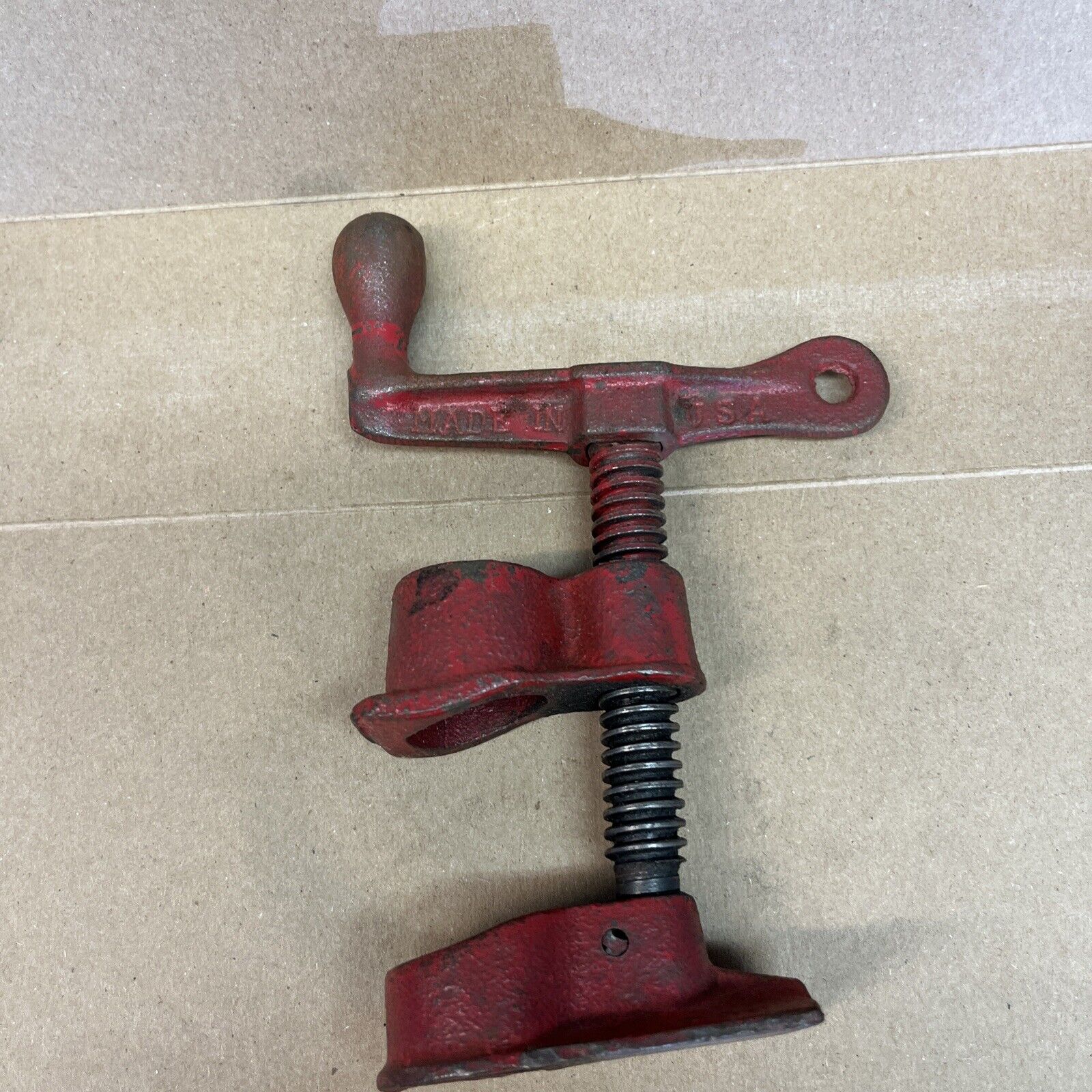 Vintage CT Co. Hargrave Tools Pipe Clamp Circle 600