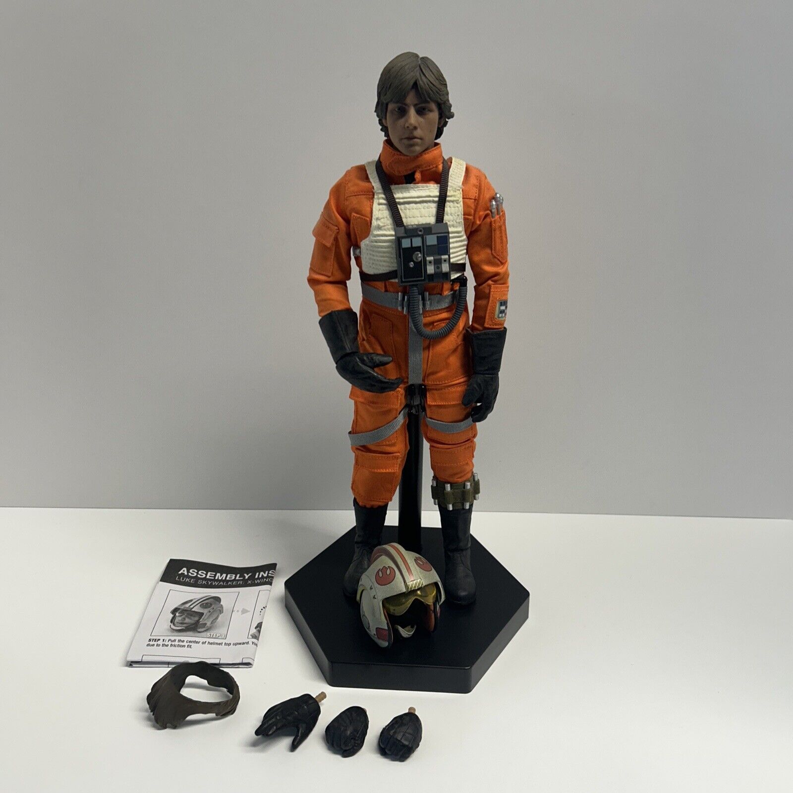 Sideshow Luke Skywalker X-wing pilot exclusive sixth scale Used Nice NO BOX