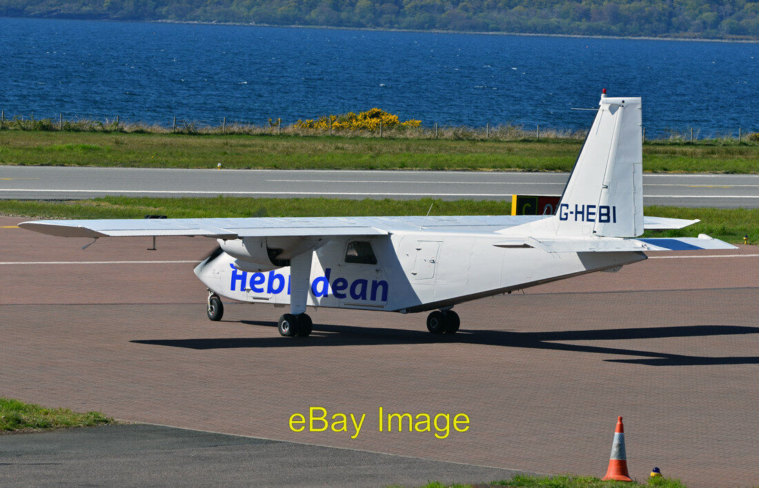 Photo 6x4 Flight to Colonsay In the hands of a BN2B-20 Islander of Hebrid c2012