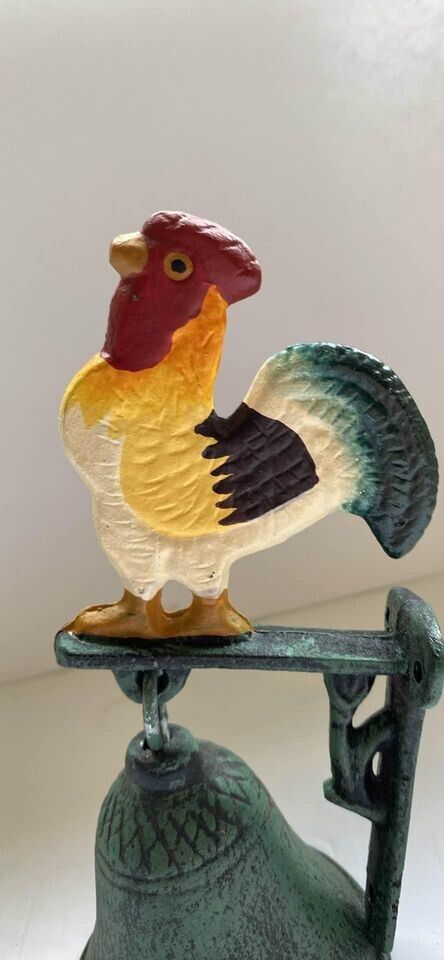 Vintage Cast Iron Rooster Chicken Wall Mount Dinner Bell, Farm Rustic Cabin
