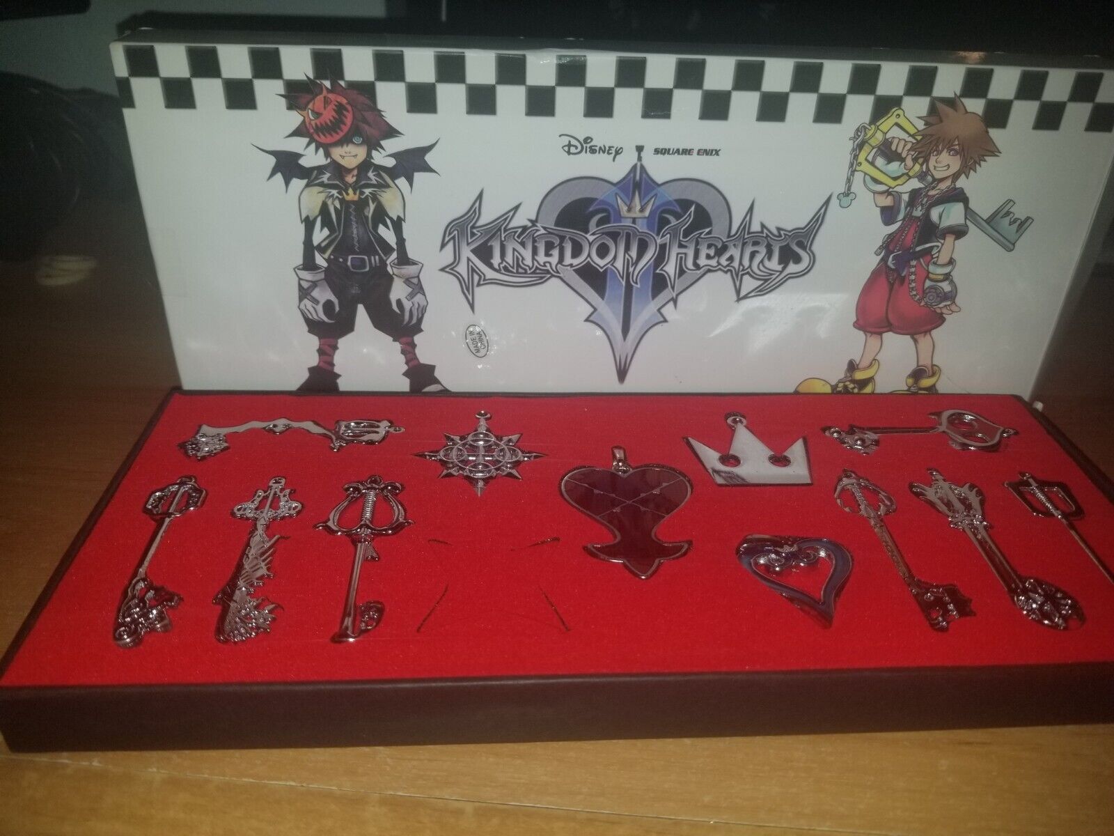 Kingdom Keys Hearts Keyblade Pendant  Set 12pcs Sliver (READ DESCRIPTION)