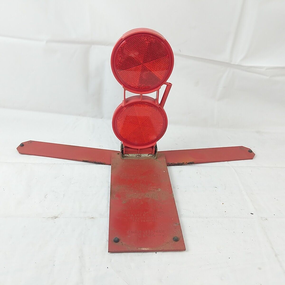 Vintage Signal Stat 793 3pc Red Semi Truck Reflector Set and Carrying Case Used