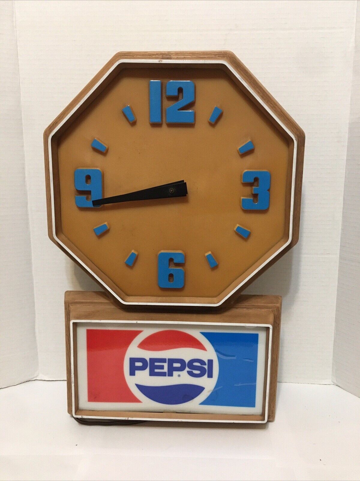 Vintage Pepsi Cola Lighted Wall Clock Electric ~
