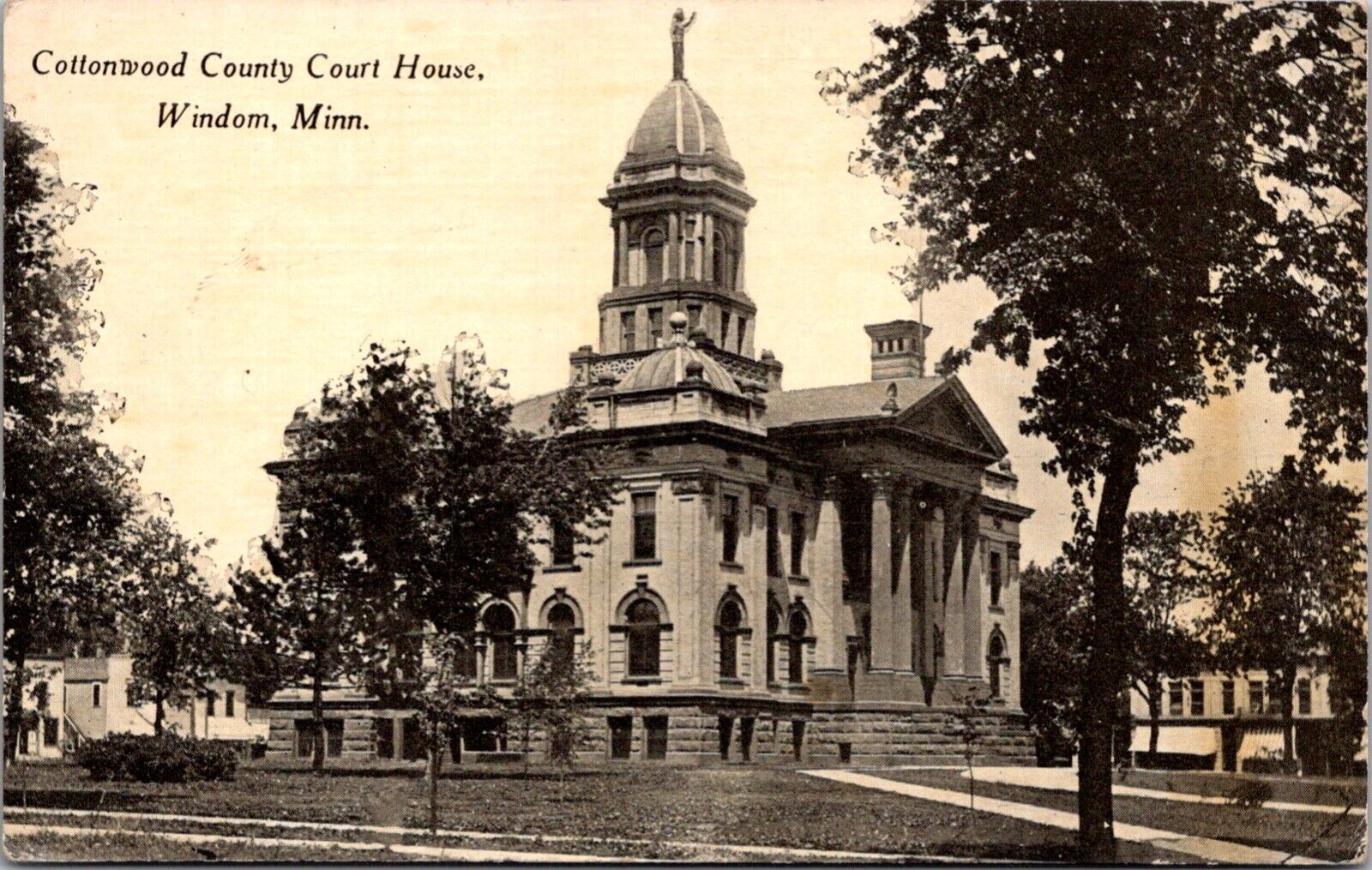 Postcard Cottonwood County Court House in Windom, Minnesota