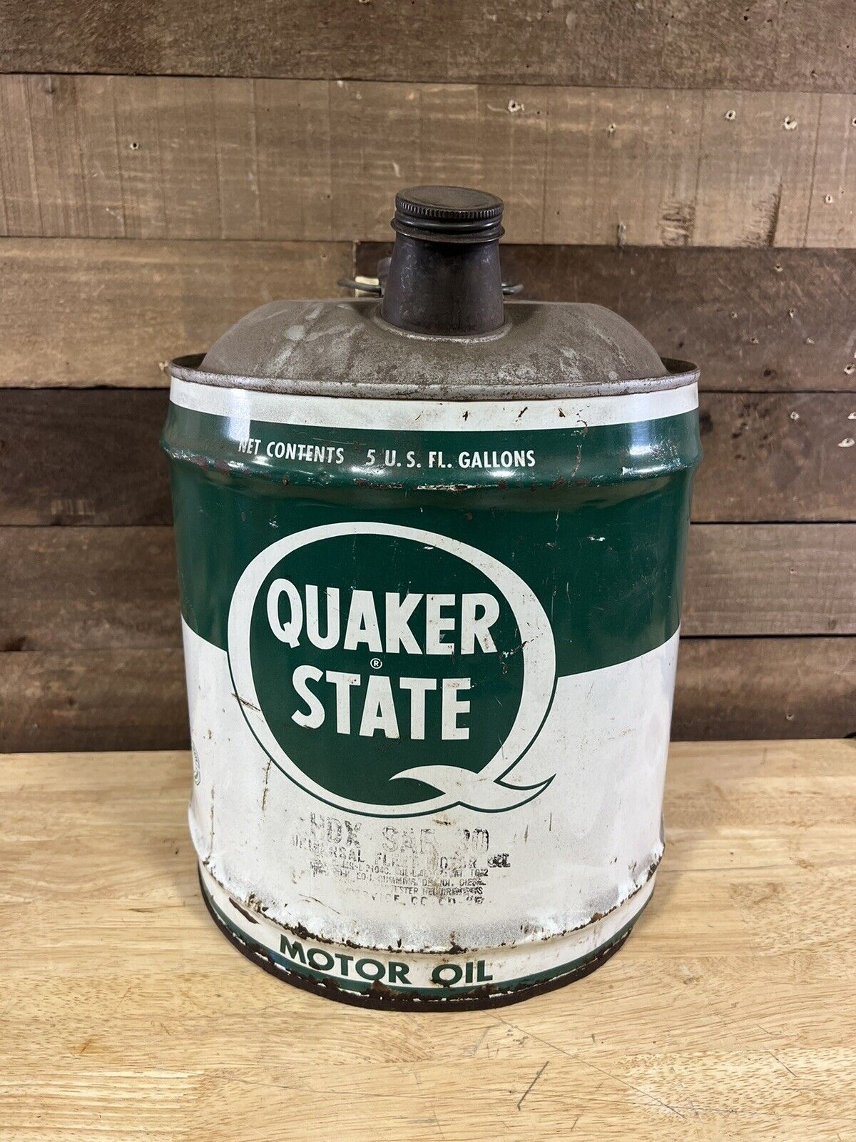 Vintage Rare Green/White Quaker State 5 Gallon Motor Oil Gas Can 