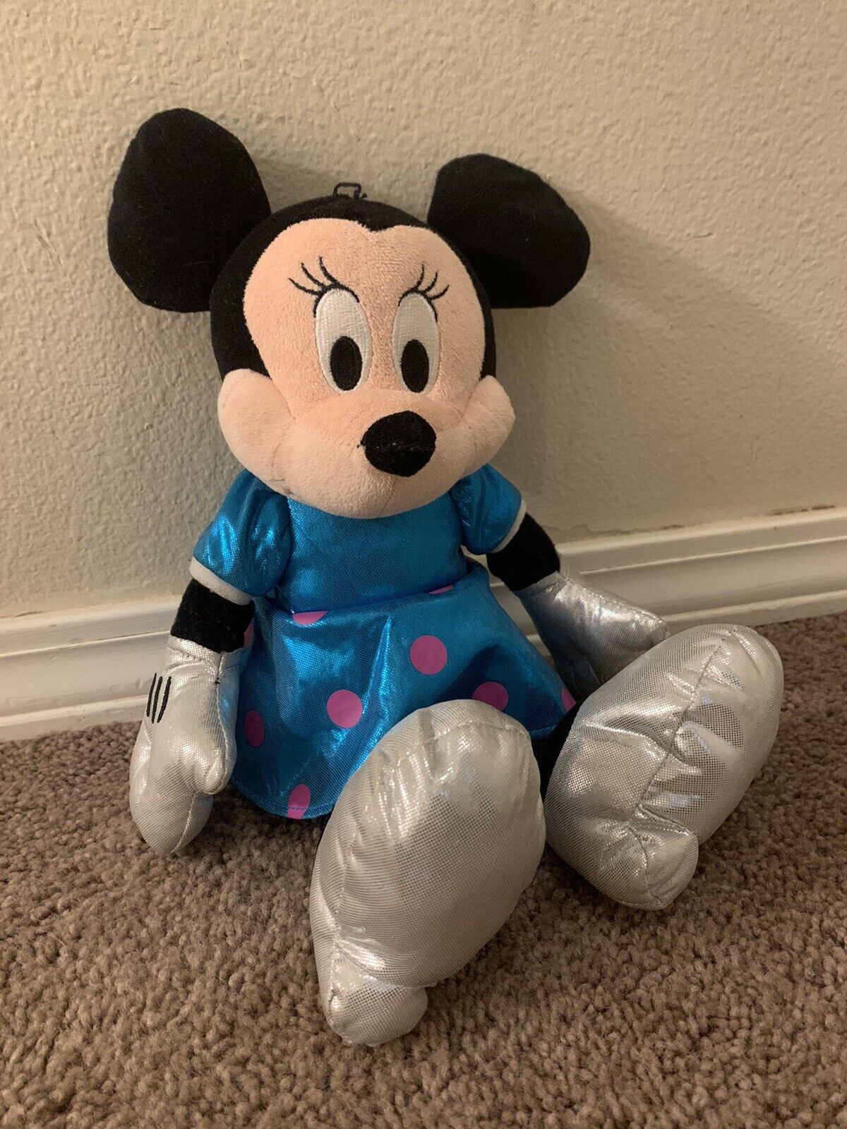 TY Disney Sparkle Minnie Mouse Doll 15