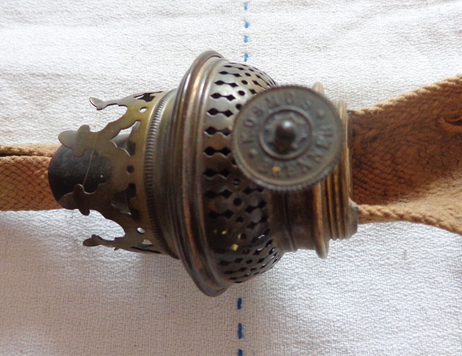 DEALER-RITA  Antique oil lamp lighter kosmos brenner cooper brass