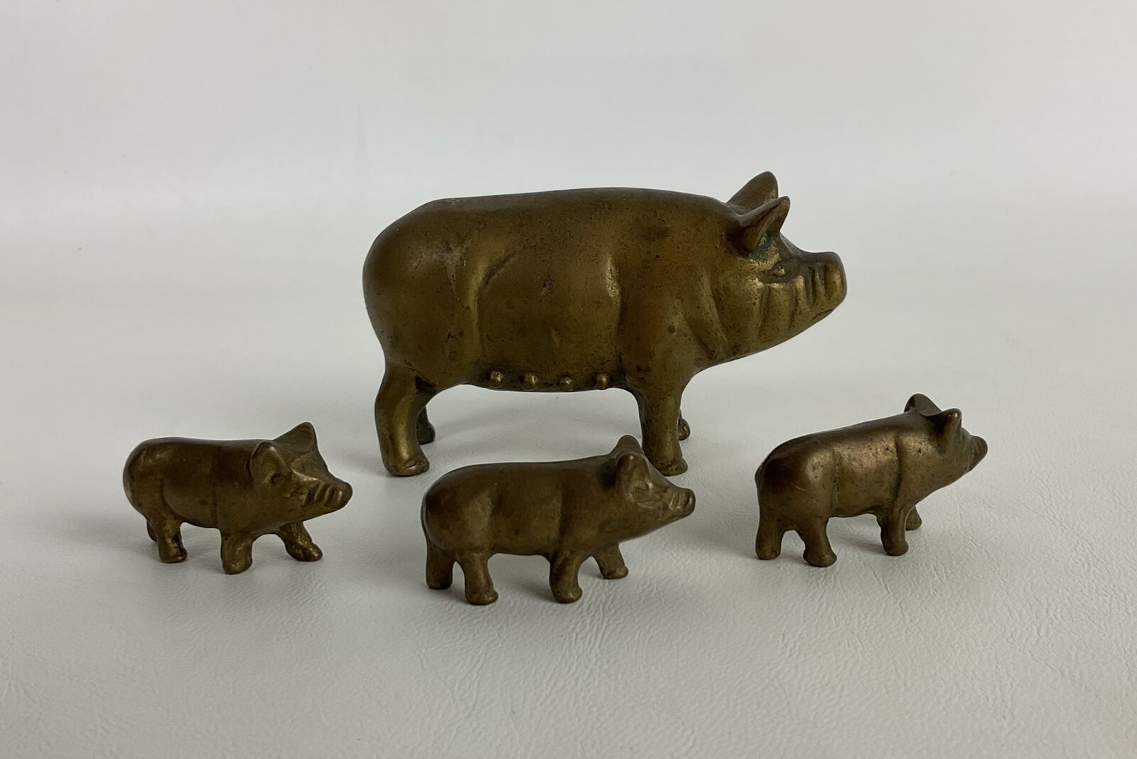 Vintage Brass Pig Sow Mom & 3 Piglet Babies 2 x 4\