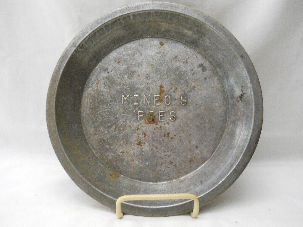Vintage 1940-50s Embossed MINEO\'S PIES 9½ Metal Pie Pan Perforated Small Logo 11
