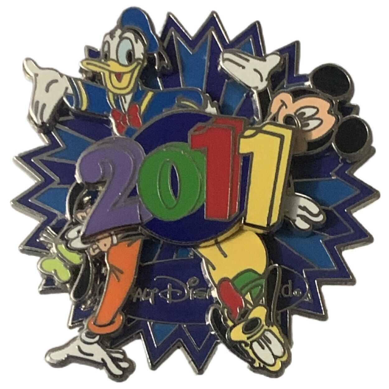 2011 Disney Walt Disney World Mickey Mouse Donald Duck Goofy Pluto Souvenir Pin