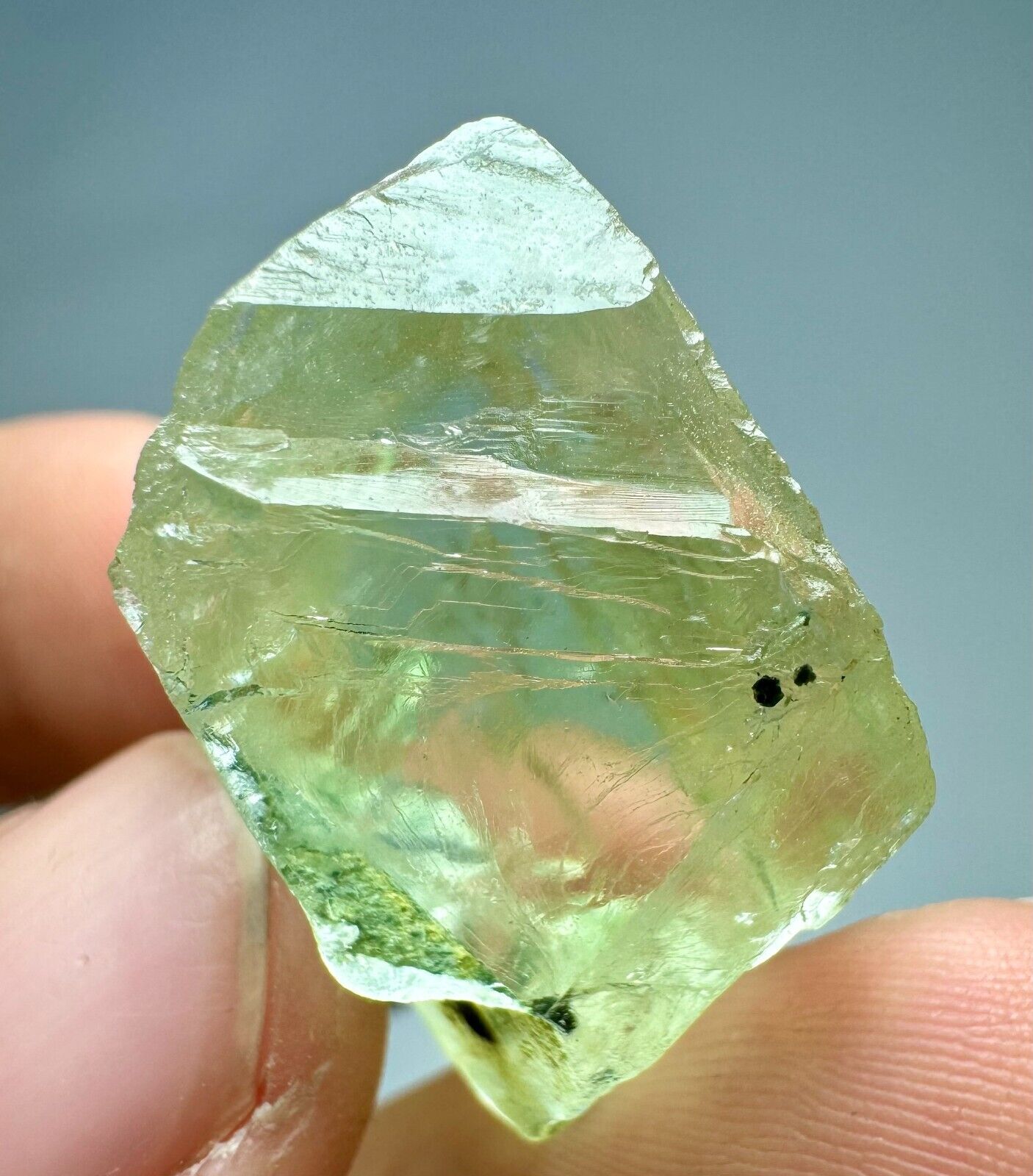91 Carats Amazing Transparent Eye Clean Light Green Fluorite Crystal @Skardu@PAK