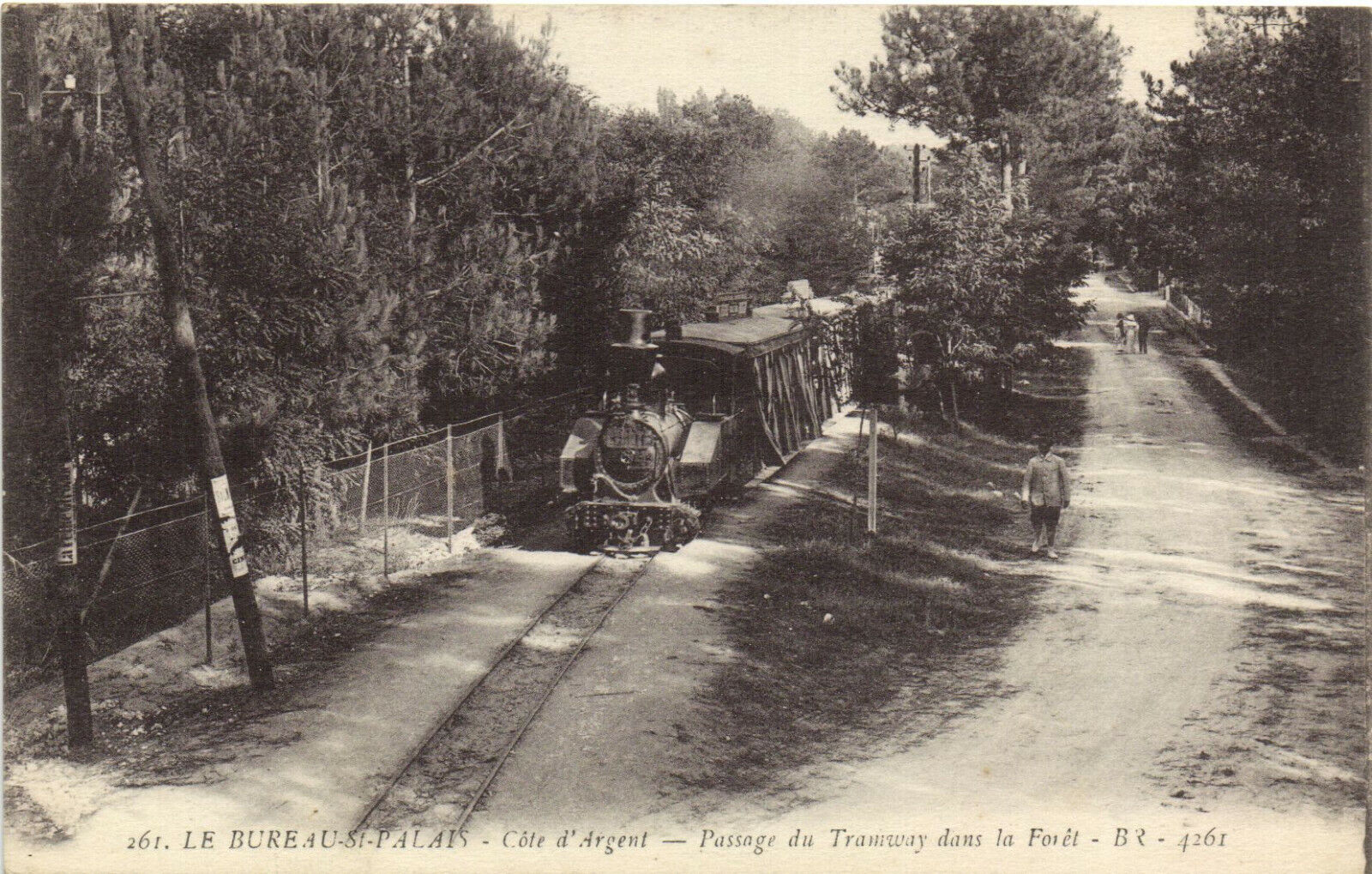 PC FRANCE, LE BURAU ST PALAIS, SILVER SIDE, Vintage Postcard (b31496)