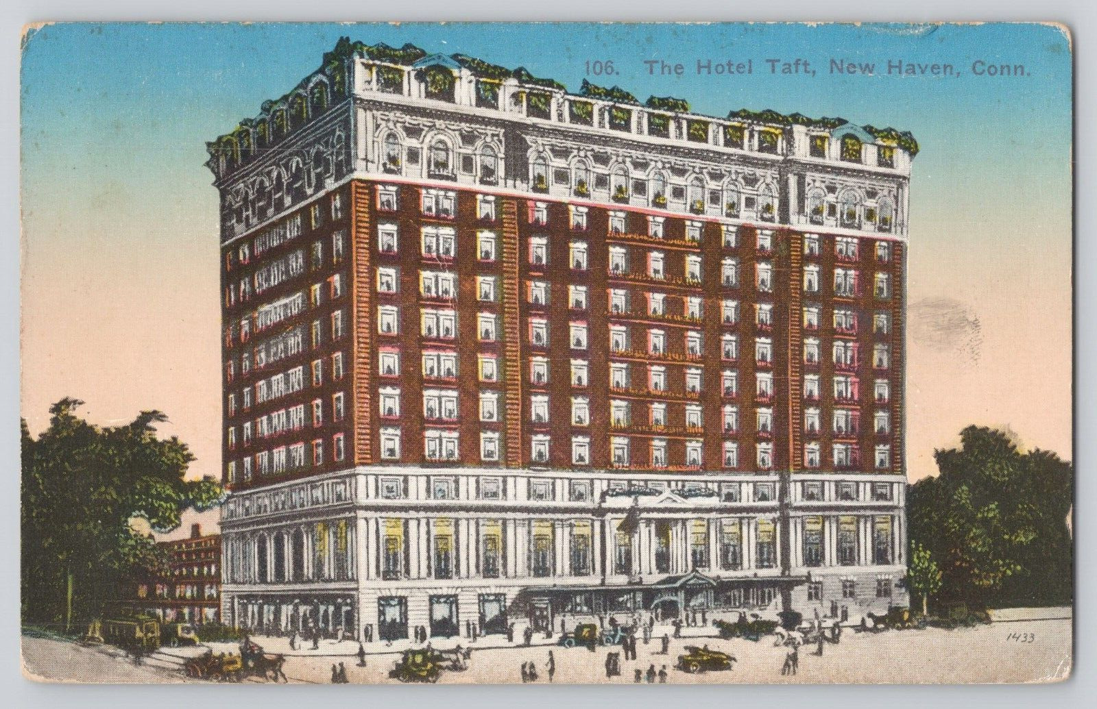Postcard The Hotel Taft, New Haven Connecticut