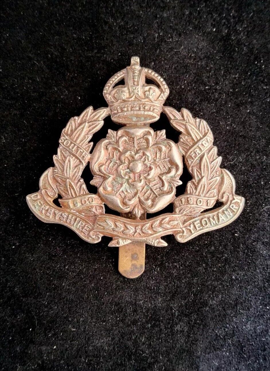 WW2 era Derbyshire Yeomanry White Metal Cap Badge British Military Regiment K/C